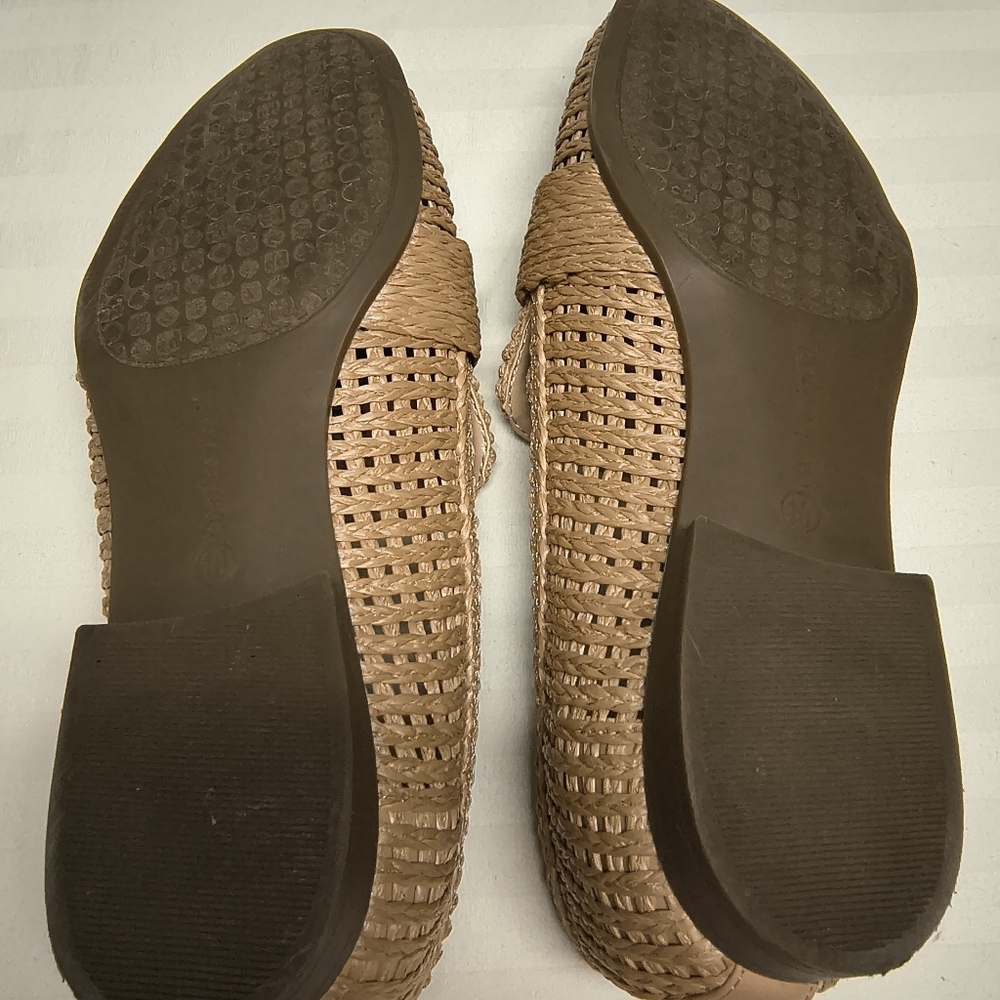 Charles Davis Women's Tan Loafers Size 10M - Picture 8 of 9